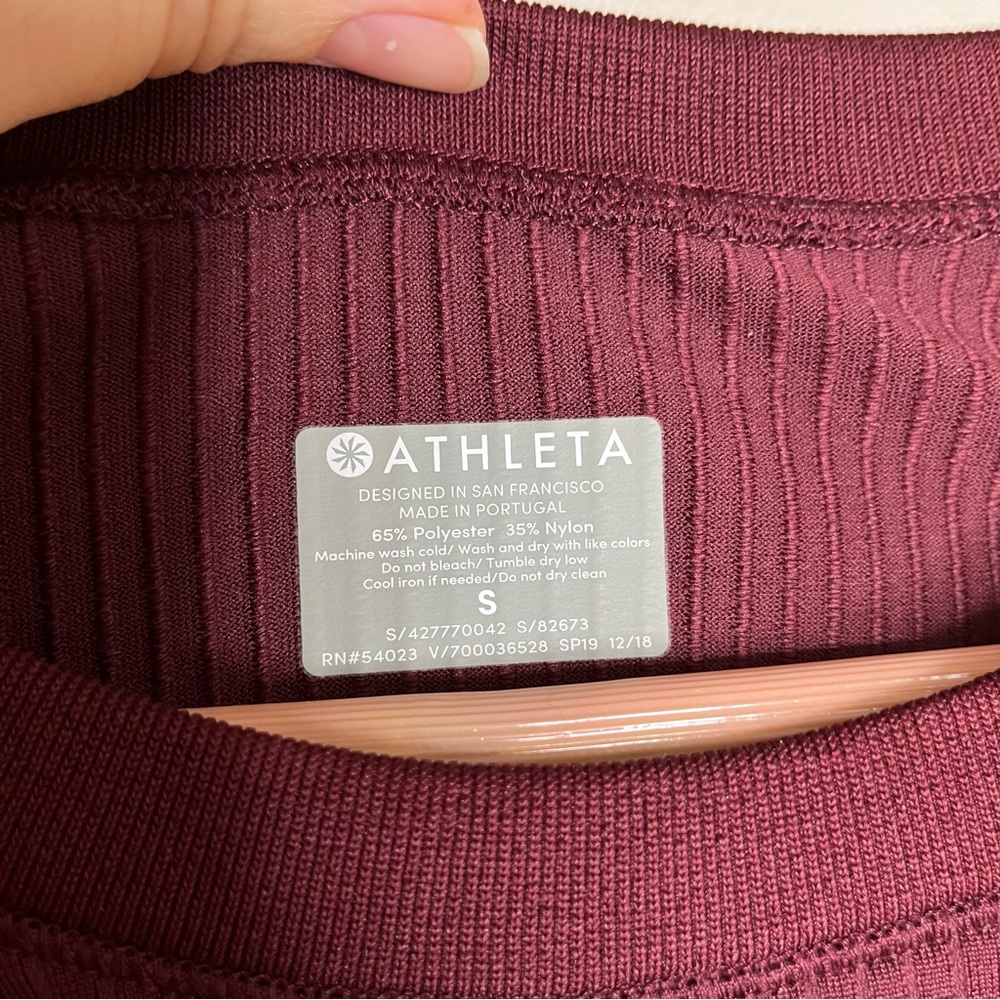 Athleta Renewed Ribbed Short Sleeve T-Shirt Size Small - Picture 8 of 9